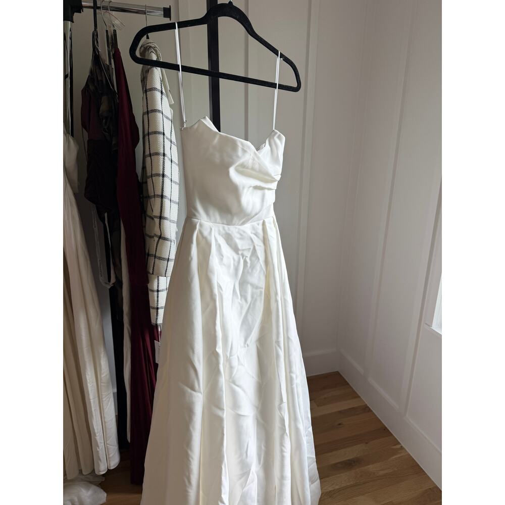 SAU LEE Barbara Gown in White - Picture 5 of 16